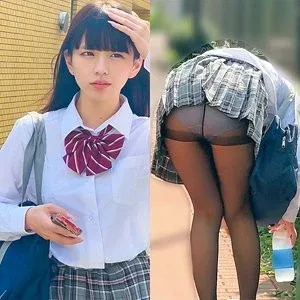 230OREMO-292 230OREMO-292 – Black Pantyhose Miniskirt Girl