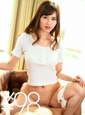 SERO-388 [Specials] Married woman Kanae drowns in the pleasure of forbidden sex with her son! Sex next to her husband pretending to be asleep. The mother herself cowgirl united, tasted her son’s cock and shook her hips even in the back. I was told th