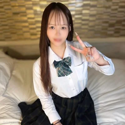 fc2-ppv 4918326 [*Limited Sale For 5 Days!] [Falling In Love With A Random Smile, The Temptation Of Long Black Hair] Divine Style 18-year-old Hitomi Is Tearful!For The First Time In Agony, I Ejaculated In Large Quantities With A 20cm Over Big Cock, And I