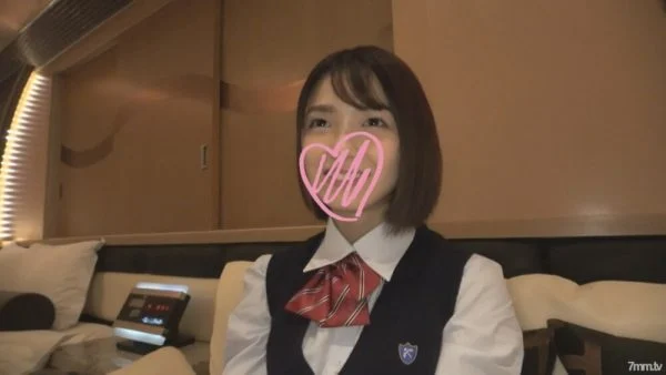 FC2-PPV-2522498 Beautiful girl J system and old man’s selfish sex! Her classmate’s longing for a gentle girlfriend was a light-hearted woman who easily fell with gold power ~