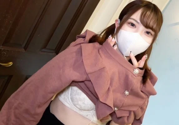 FC2-PPV-3135130 [Nothing] New work [Thanks 390pt] Super cute slender college student ♥ Sucking vibes for 15 minutes all the time and whole body convulsions ♥ Then carefully observe the inside of the pussy in Cusco! Evolving into a dirty little schoolg