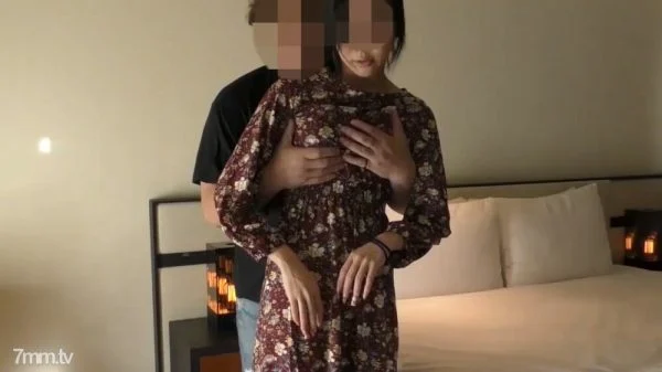 FC2-PPV-1252254 [Personal shooting] It seems that I want a third young wife with two playren, so I let her cum inside