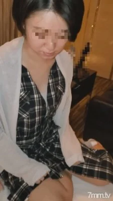 FC2-PPV-1857704 Until 6/12 [Individual] Creampie in the raw vagina of a beautiful faced wife who is seized of a new house and lives in detail at her parents’ house in downtown