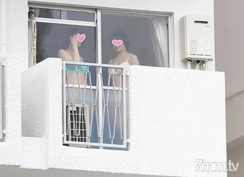 FC2-PPV-1878480 [Reading notice] Infiltrate the SEX housing complex where married women and SEX addicts ♀ enter! An H-cup woman who is crazy about sexual desire is awkward at the orgy party that is opened every day! All you can commit! All-you-can-eat v