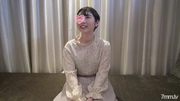 FC2-PPV-1929612 Mahoko, 19 years old, works at her parents’ flower shop. When the hotel curtain is fully opened, she stands back at 69 to fellatio. The expression of shame, staring at the family playing in the park, the first vaginal cum shot in life