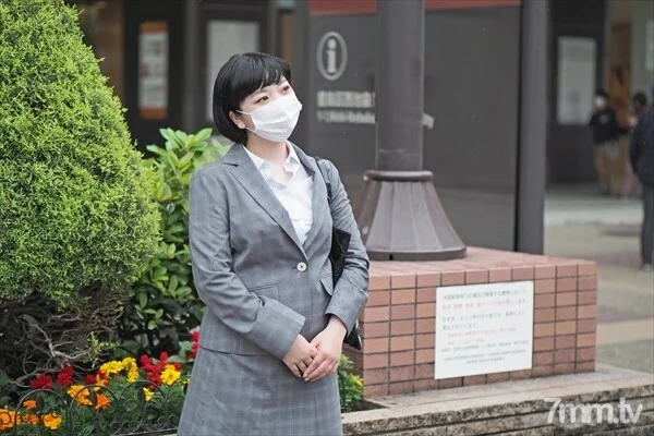 FC2-PPV-2125468 980 yen! I want you to work like this ♪ Marunouchi OL takes a half break and etches in a suit! Even if the suit gets wet due to squirting, there are also 3 vaginal cum shot & semen bukkake on the suit from the ass job ♪ Iroha-chan