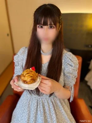 FC2-PPV-3138169 Congratulations! Win the World Cup against Spain! “MVP-class bristles” “Twin-sword style” 18-year-old Fcup Tokyo J◯ and forbidden flirting at karaoke! ! I can’t stand it and I’m super satisfied with the soft