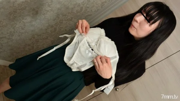 072421-506 Wife, let me buy the underwear I’m wearing now! ~ Bristle wife’s bra and panty set ~